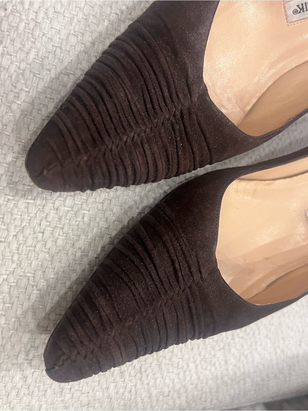 Manolo Blahnik Dark Brown Suede Pointed Toe Pumps - Picture 3 of 5